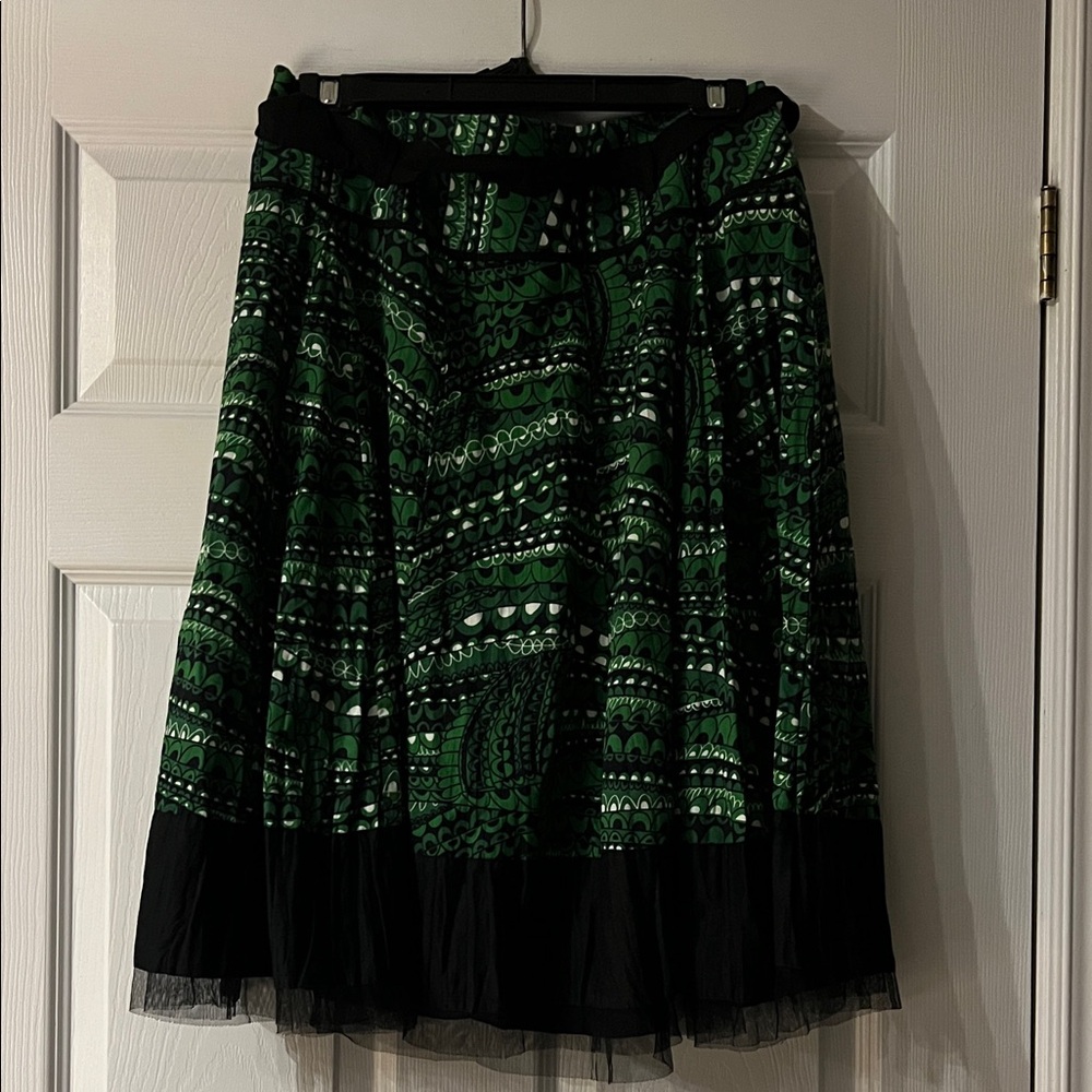 Peter Nygard Green and Black Patterned A-Line Skirt - Picture 4 of 6
